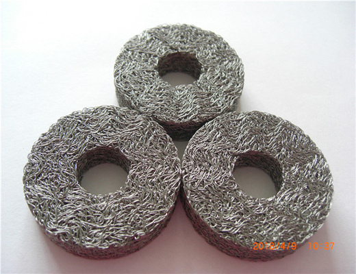 مخمدات وسادة معدنية أسطوانية Dia.2-100mm 50G الكثافة حسب الطلب OEM