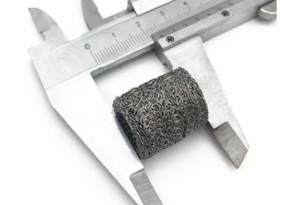 0.2mm الفولاذ المقاوم للصدأ المضغوط محبوك شبكة أسلاك مقاومة التآكل 1500r / min 110kg